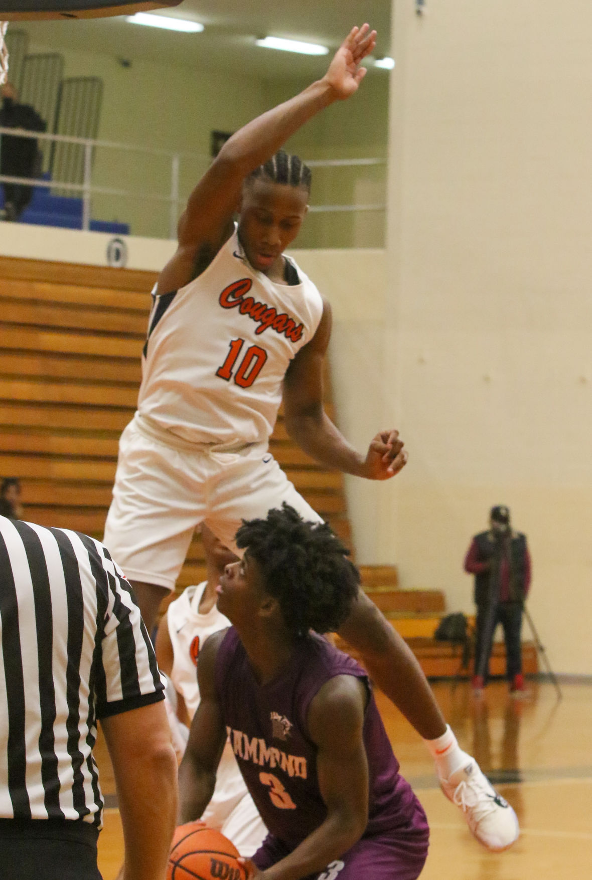 Hammond visits West Side boys basketball